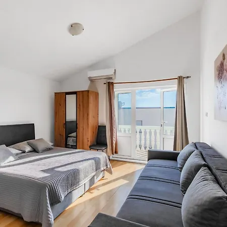 Papic Apartment Vrsi